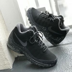 wmns nike air max invigor mid